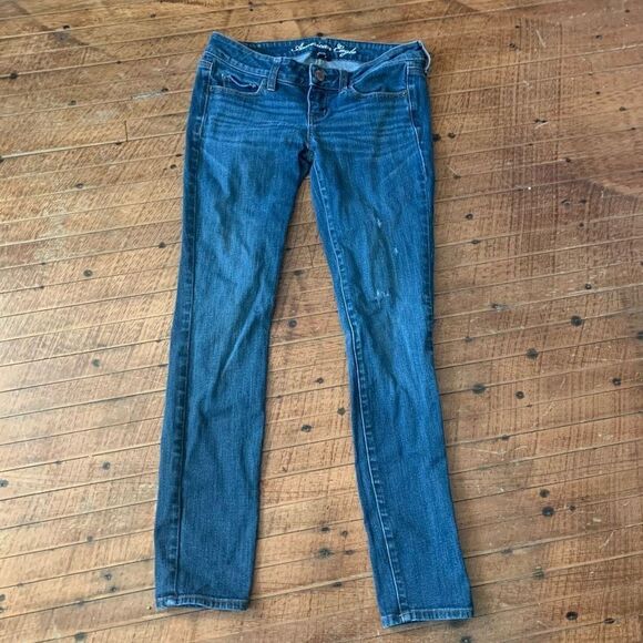 American Eagle dark wash size 4 normcore super skinny jeans - Picture 1 of 3